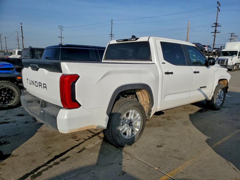 Фото 3 - TOYOTA TUNDRA