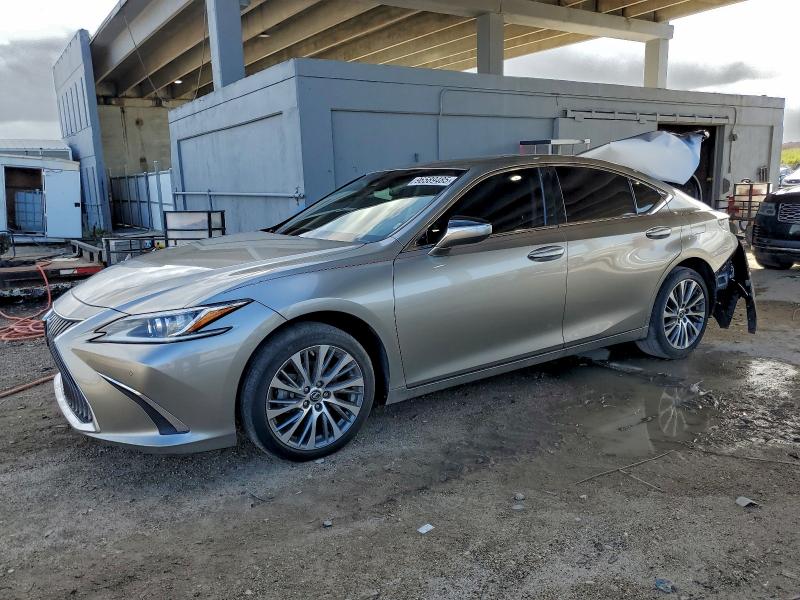 Фото 1 - LEXUS ES350