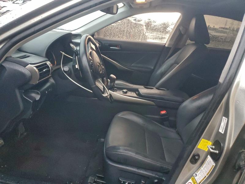 Фото 7 - LEXUS IS