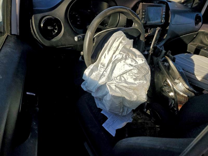 Фото 8 - MERCEDES-BENZ METRIS