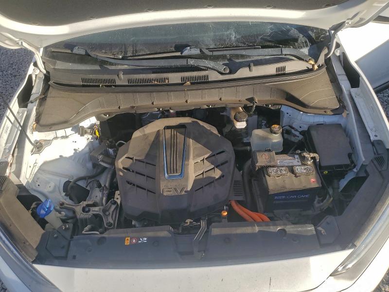 Фото 12 - HYUNDAI KONA