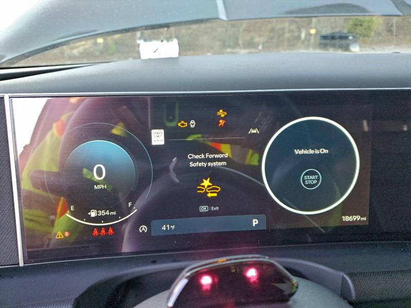 Фото 9 - HYUNDAI TUCSON