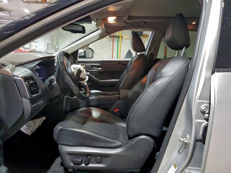 Фото 7 - NISSAN ROGUE