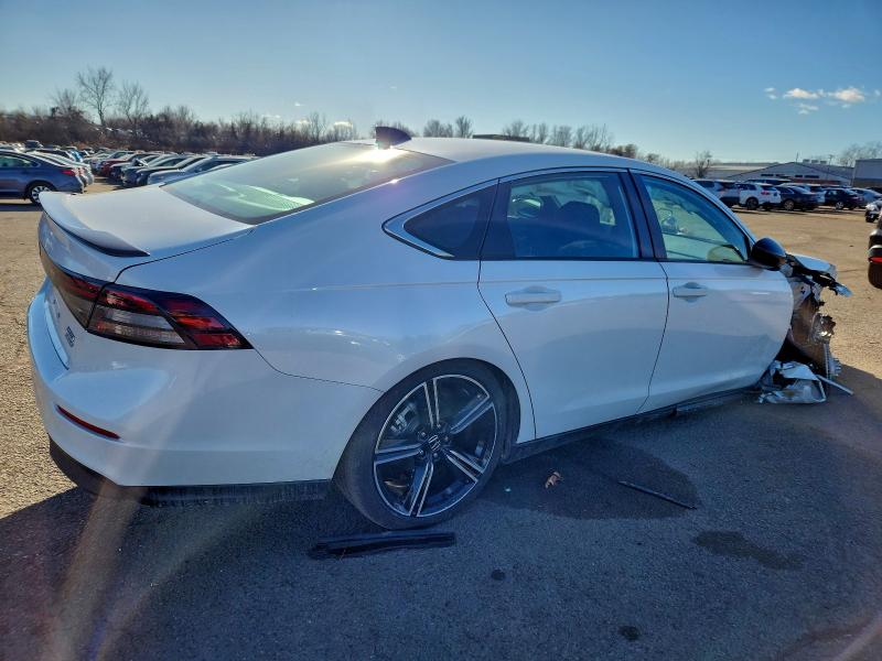 Фото 3 - HONDA ACCORD