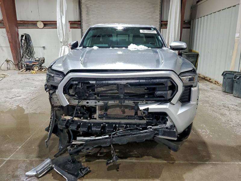 Фото 5 - TOYOTA TACOMA