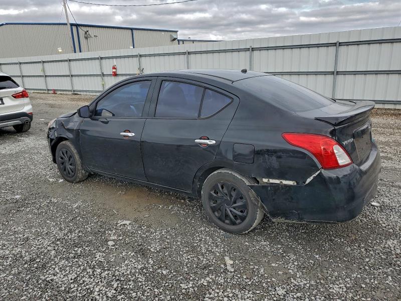 Фото 2 - NISSAN VERSA