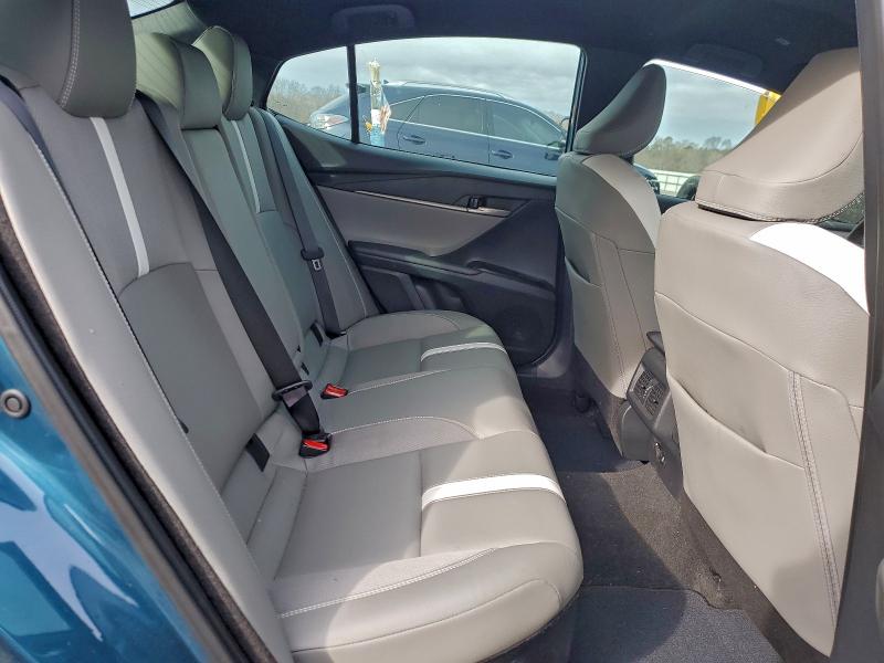 Фото 10 - TOYOTA CAMRY