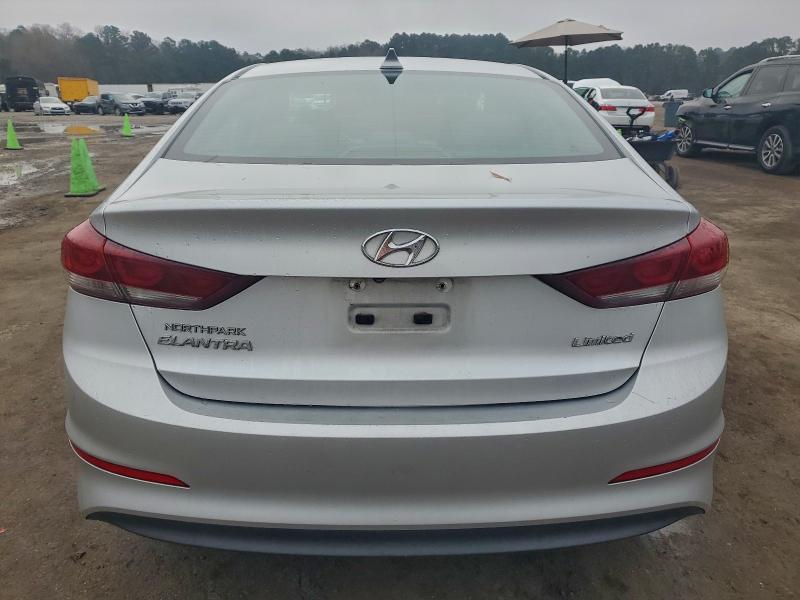 Фото 6 - HYUNDAI ELANTRA