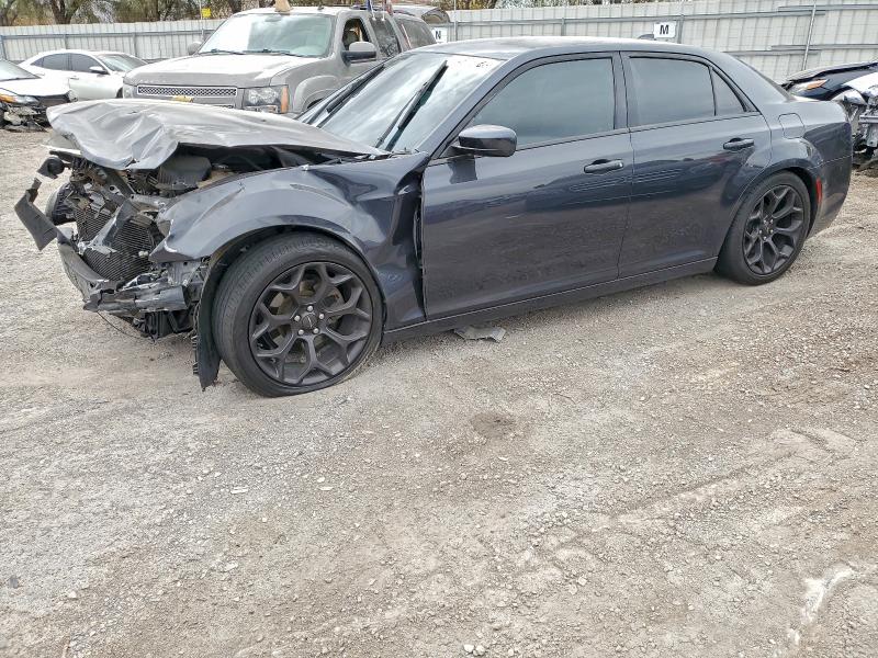 Фото 1 - CHRYSLER 300