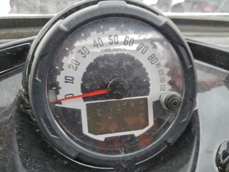 POLARIS SIDEBYSIDE 2012