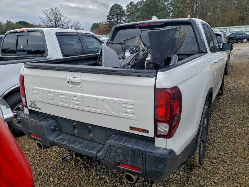 Фото 6 - HONDA RIDGELINE