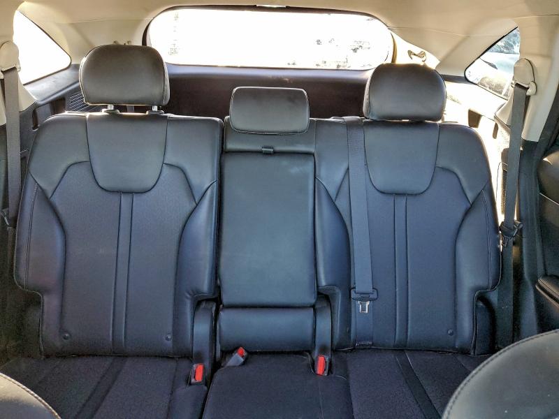 Фото 10 - KIA SORENTO