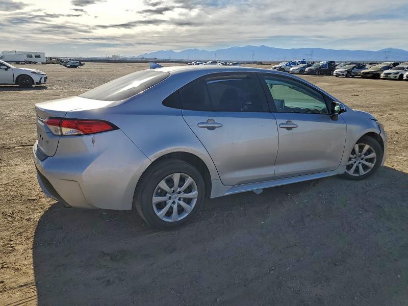 Фото 3 - TOYOTA COROLLA