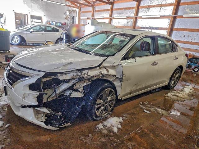 Фото 1 - NISSAN ALTIMA