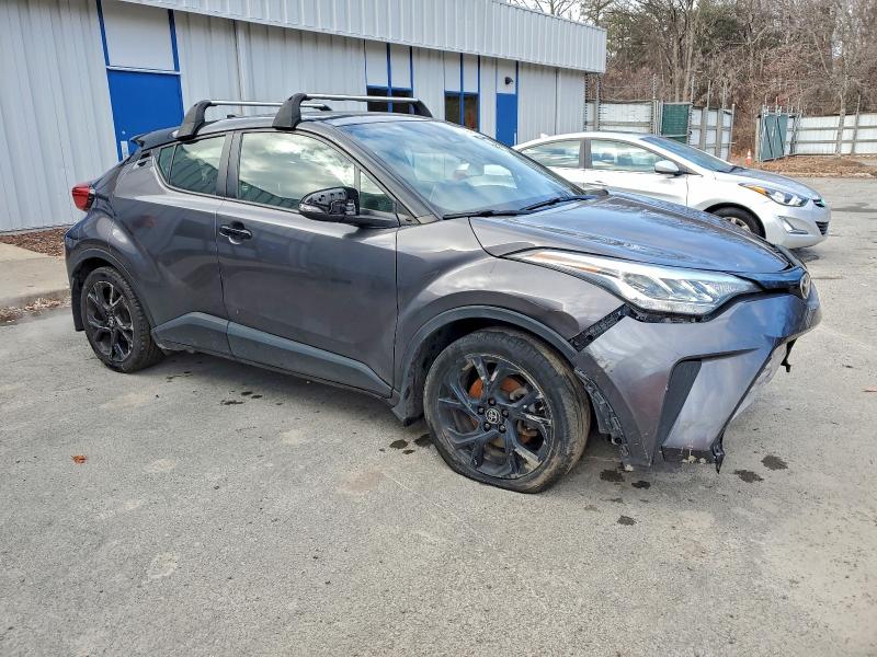 Фото 4 - TOYOTA C-HR