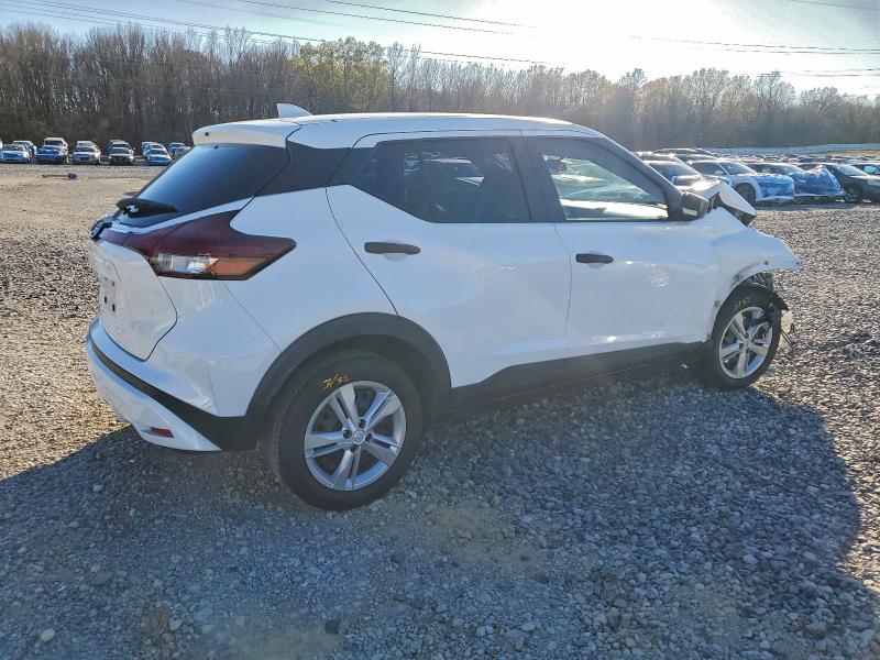 Фото 3 - NISSAN KICKS