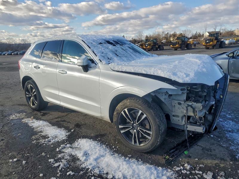 Фото 4 - VOLVO XC60