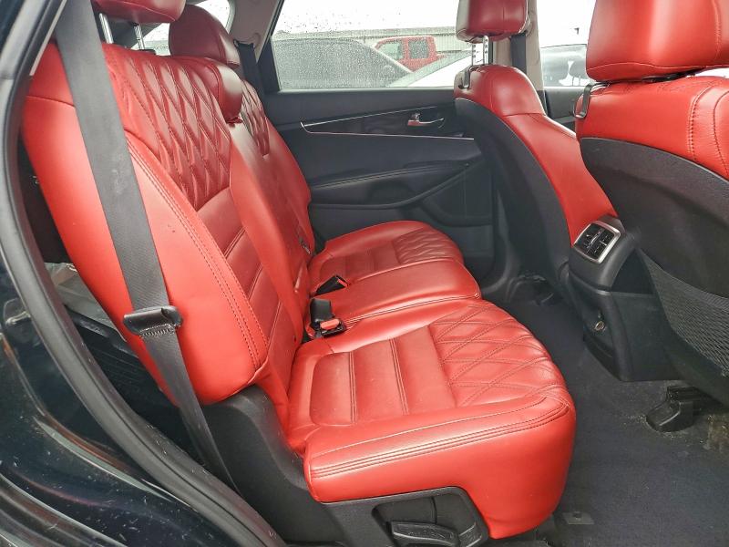 Фото 11 - KIA SORENTO