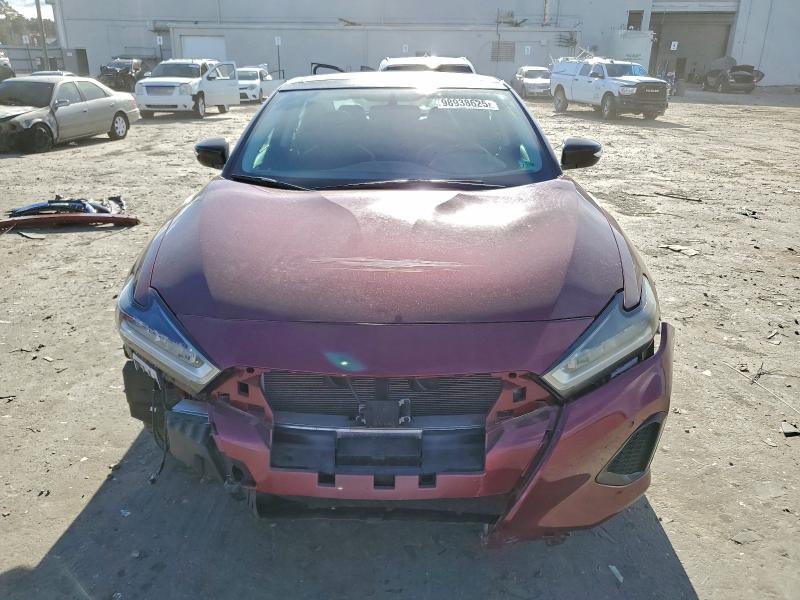 Фото 5 - NISSAN MAXIMA