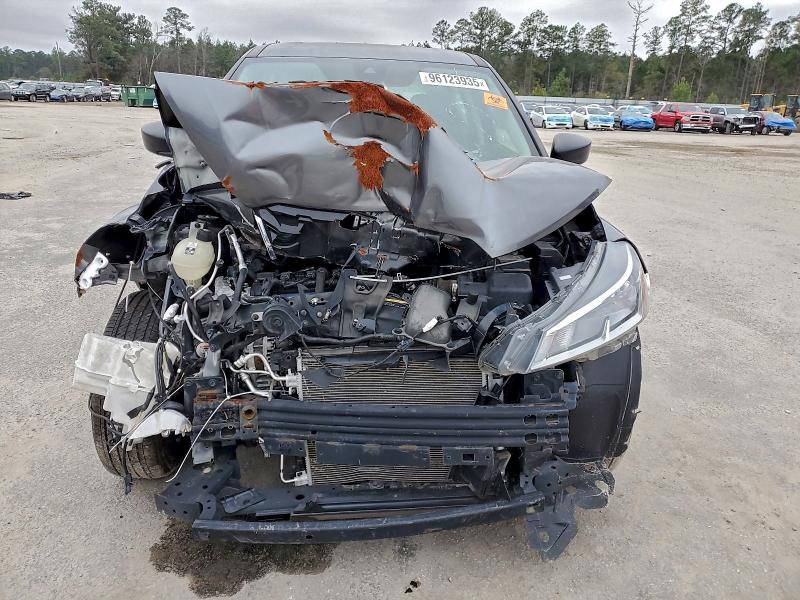 Фото 5 - NISSAN KICKS