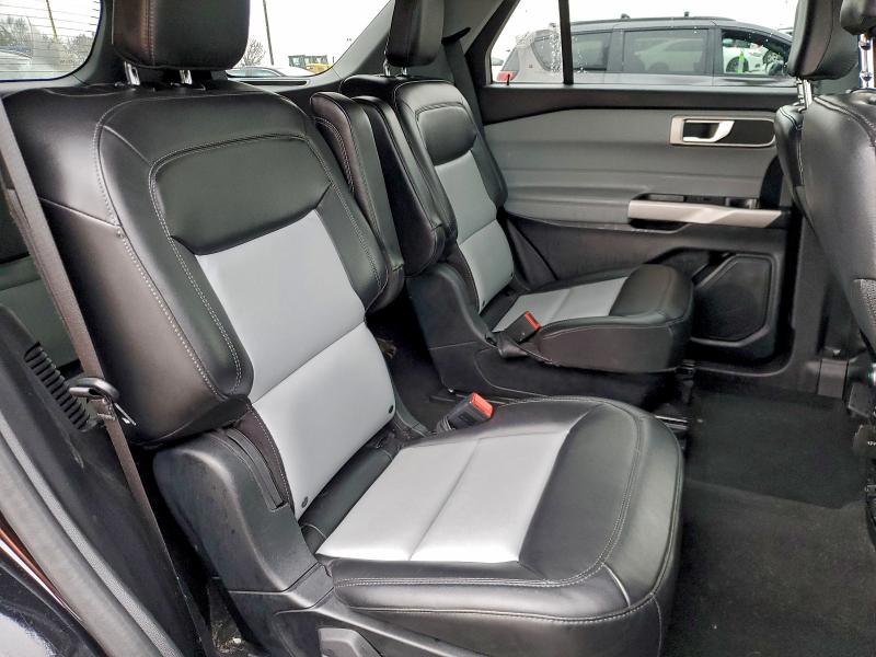 Фото 11 - FORD EXPLORER