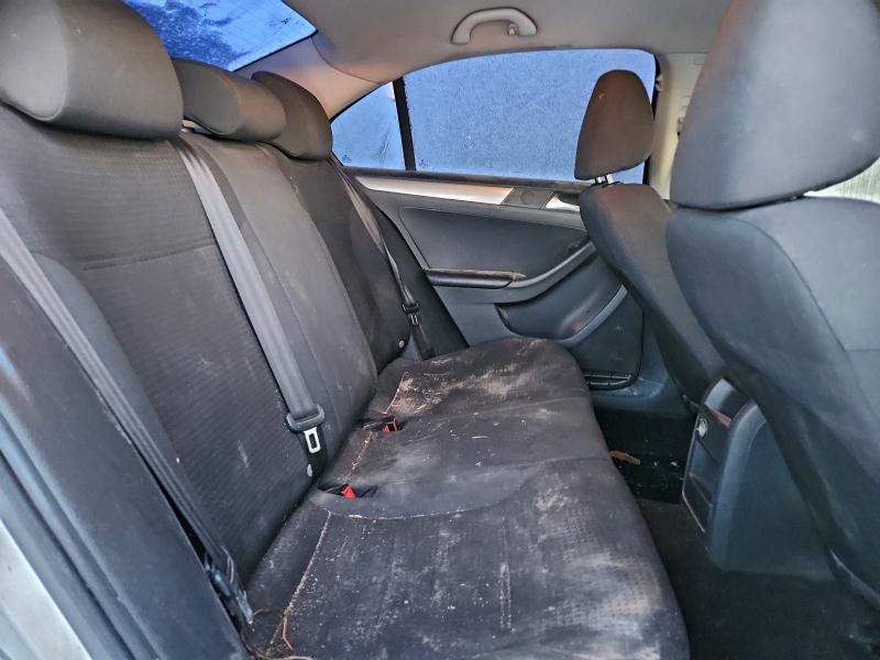 Фото 10 - VOLKSWAGEN JETTA