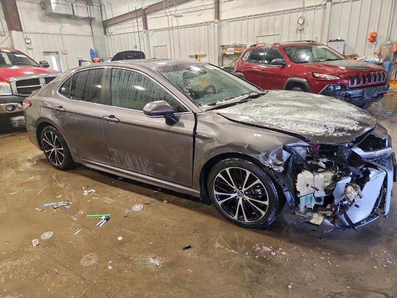 Фото 4 - TOYOTA CAMRY