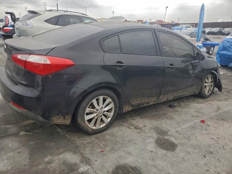 Фото 3 - KIA FORTE