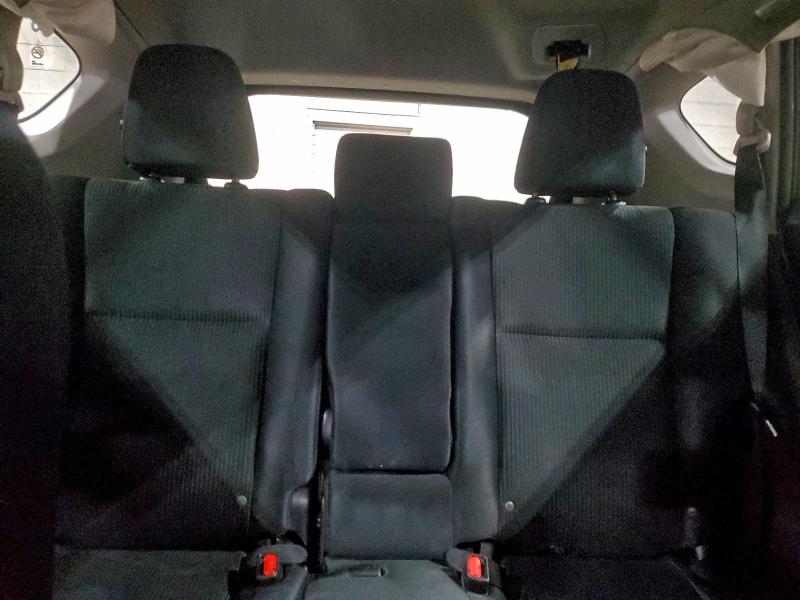 Фото 10 - TOYOTA RAV4