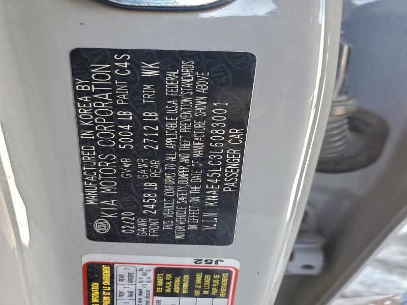 Фото 13 - KIA STINGER