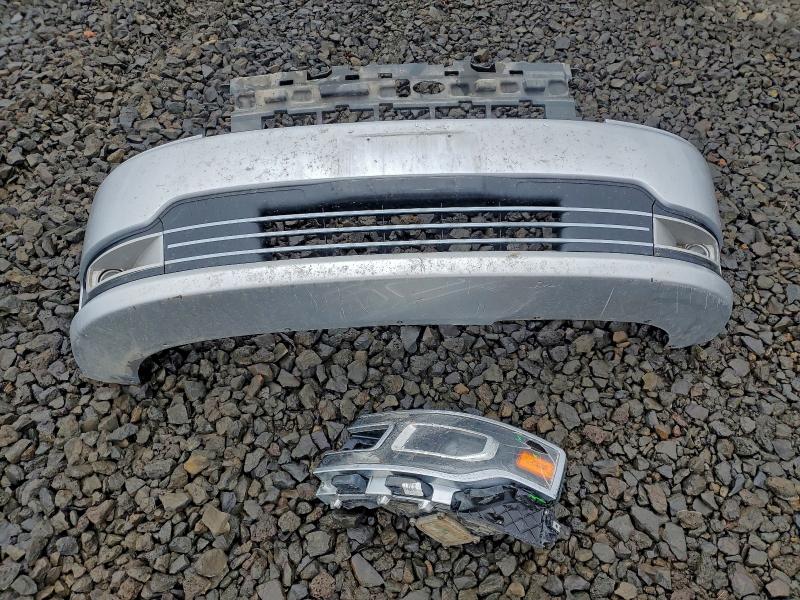 Фото 13 - FORD FLEX