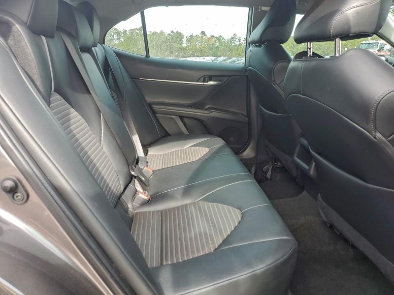 Фото 10 - TOYOTA CAMRY