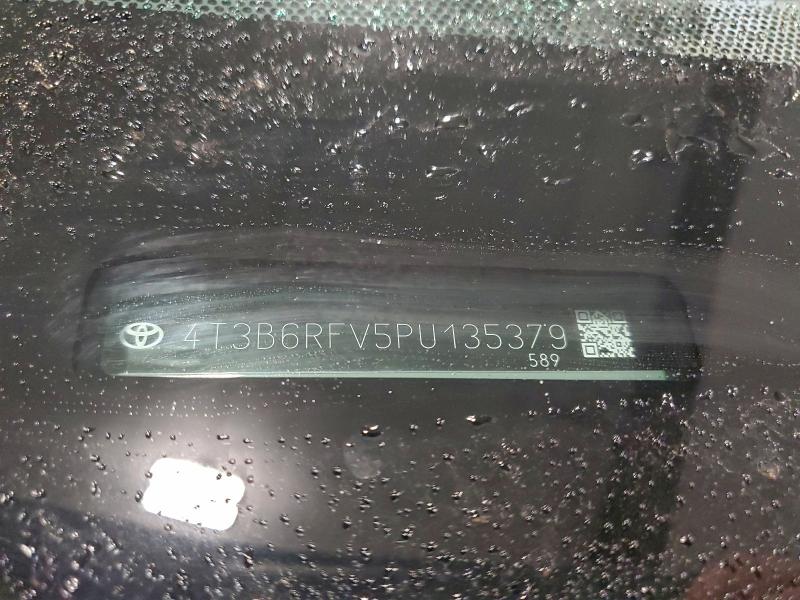 Фото 13 - TOYOTA RAV4