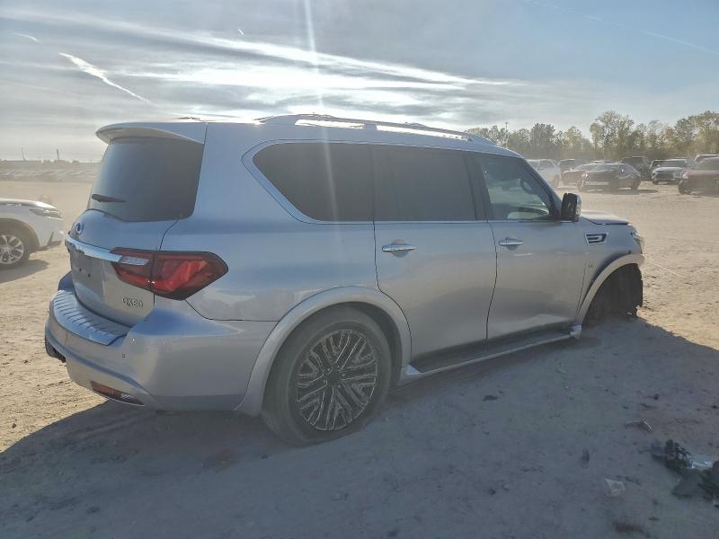 Фото 3 - INFINITI QX80