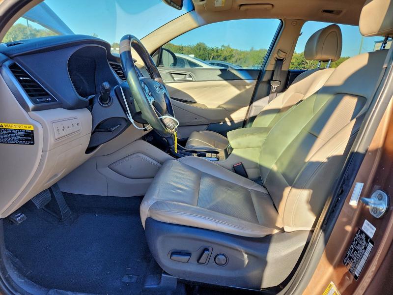 Фото 7 - HYUNDAI TUCSON