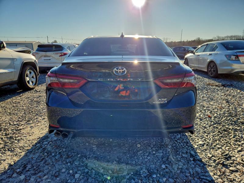Фото 6 - TOYOTA CAMRY