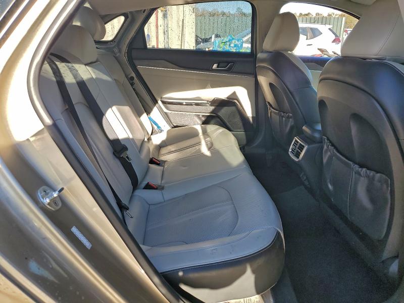 Фото 10 - KIA K5