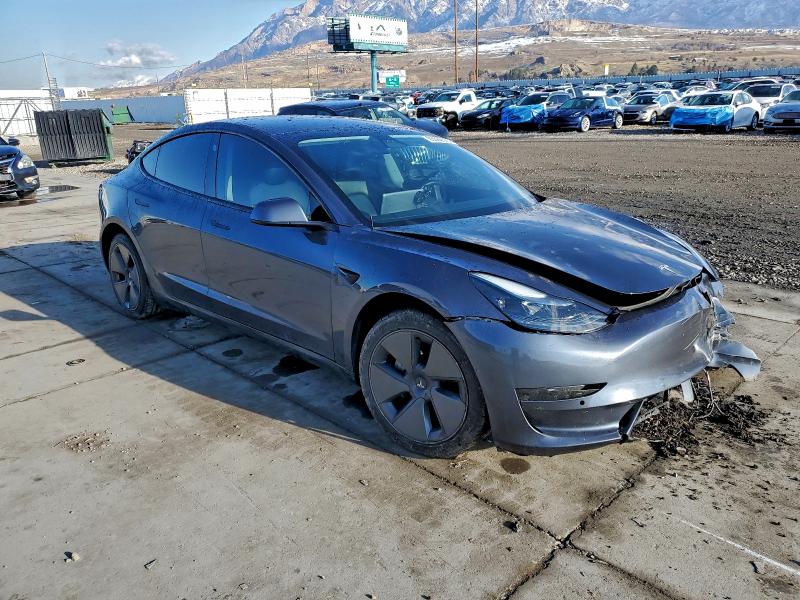 Фото 4 - TESLA MODEL 3