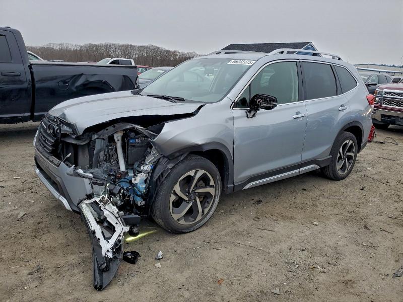 Фото 1 - SUBARU FORESTER