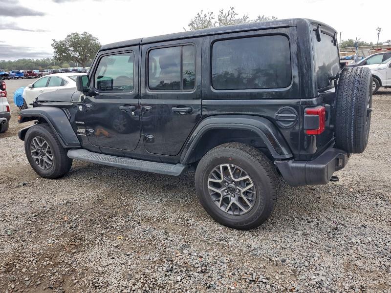 Фото 2 - JEEP WRANGLER