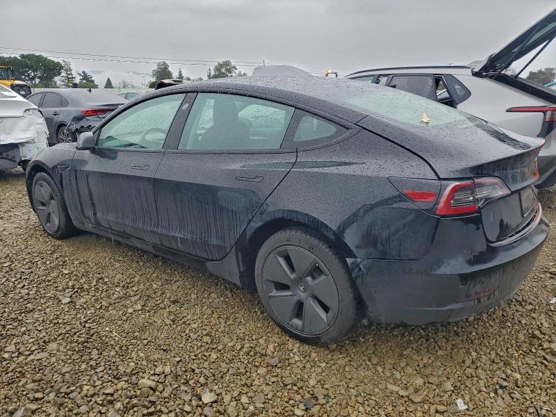 Фото 2 - TESLA MODEL 3