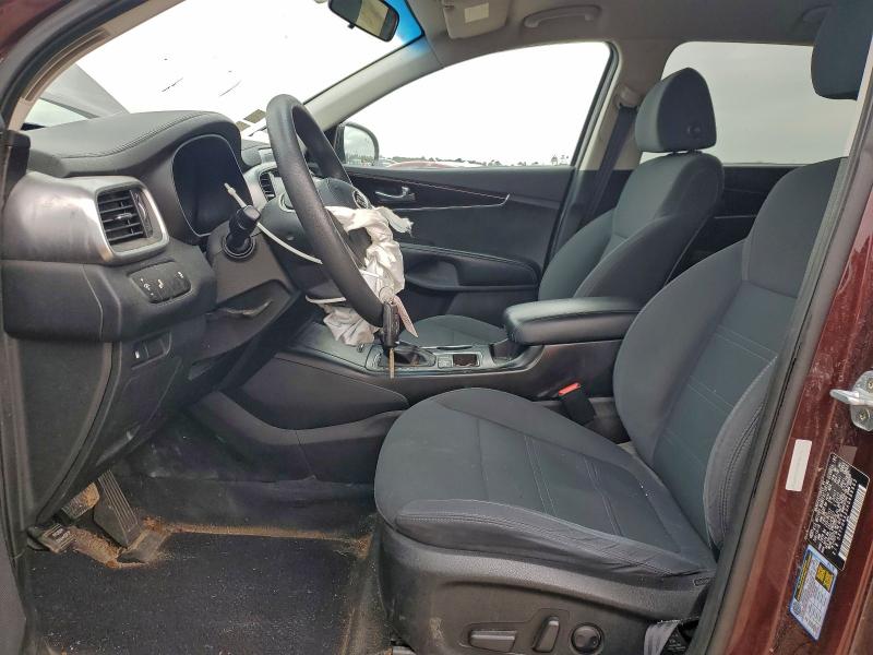 Фото 7 - KIA SORENTO