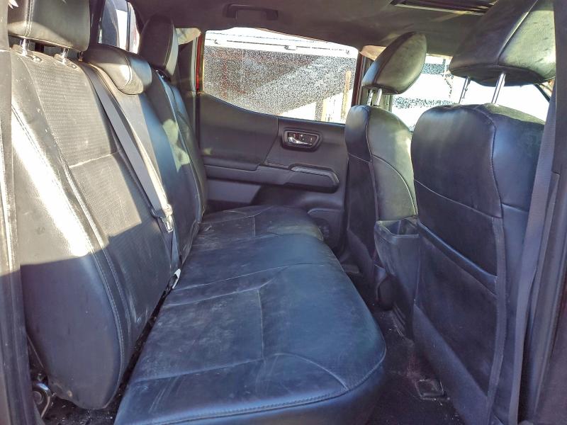 Фото 10 - TOYOTA TACOMA