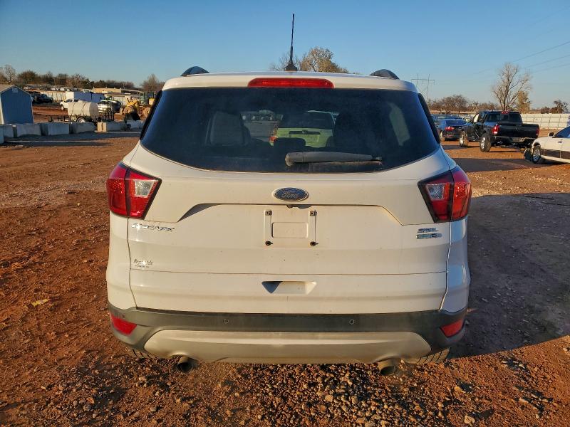 Фото 6 - FORD ESCAPE