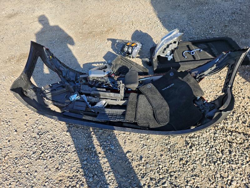 Фото 13 - HYUNDAI KONA