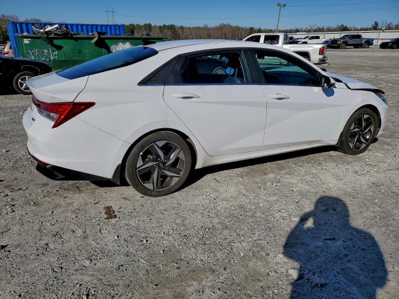 Фото 3 - HYUNDAI ELANTRA