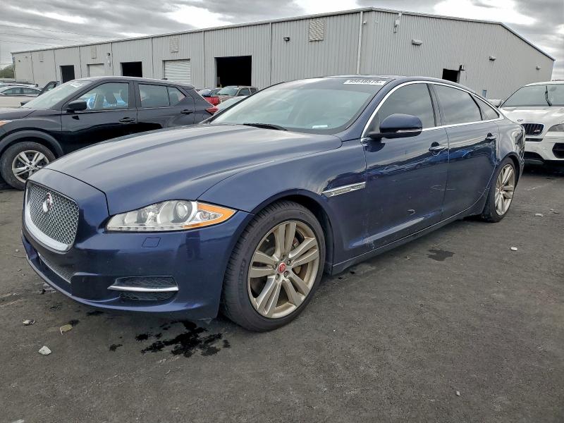 Фото 1 - JAGUAR XJ