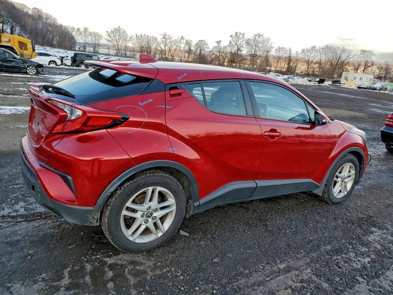 Фото 3 - TOYOTA C-HR