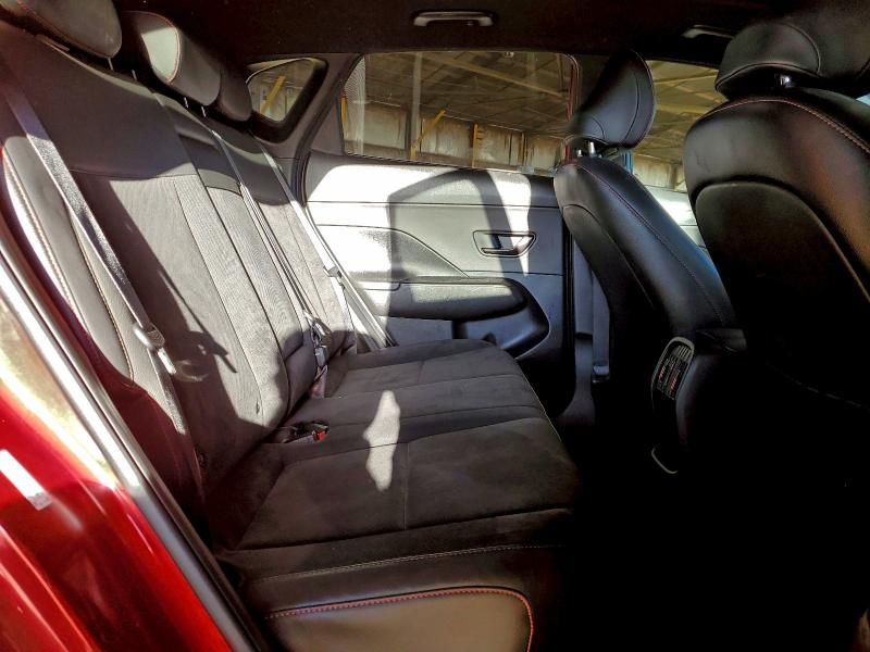 Фото 10 - HYUNDAI KONA