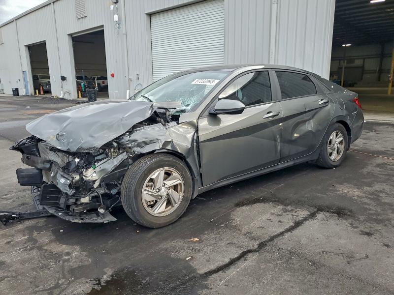 Фото 1 - HYUNDAI ELANTRA